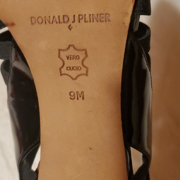 Donald J Pliner Black Cage ( Strappy ) Petro Heel - Picture 4 of 6